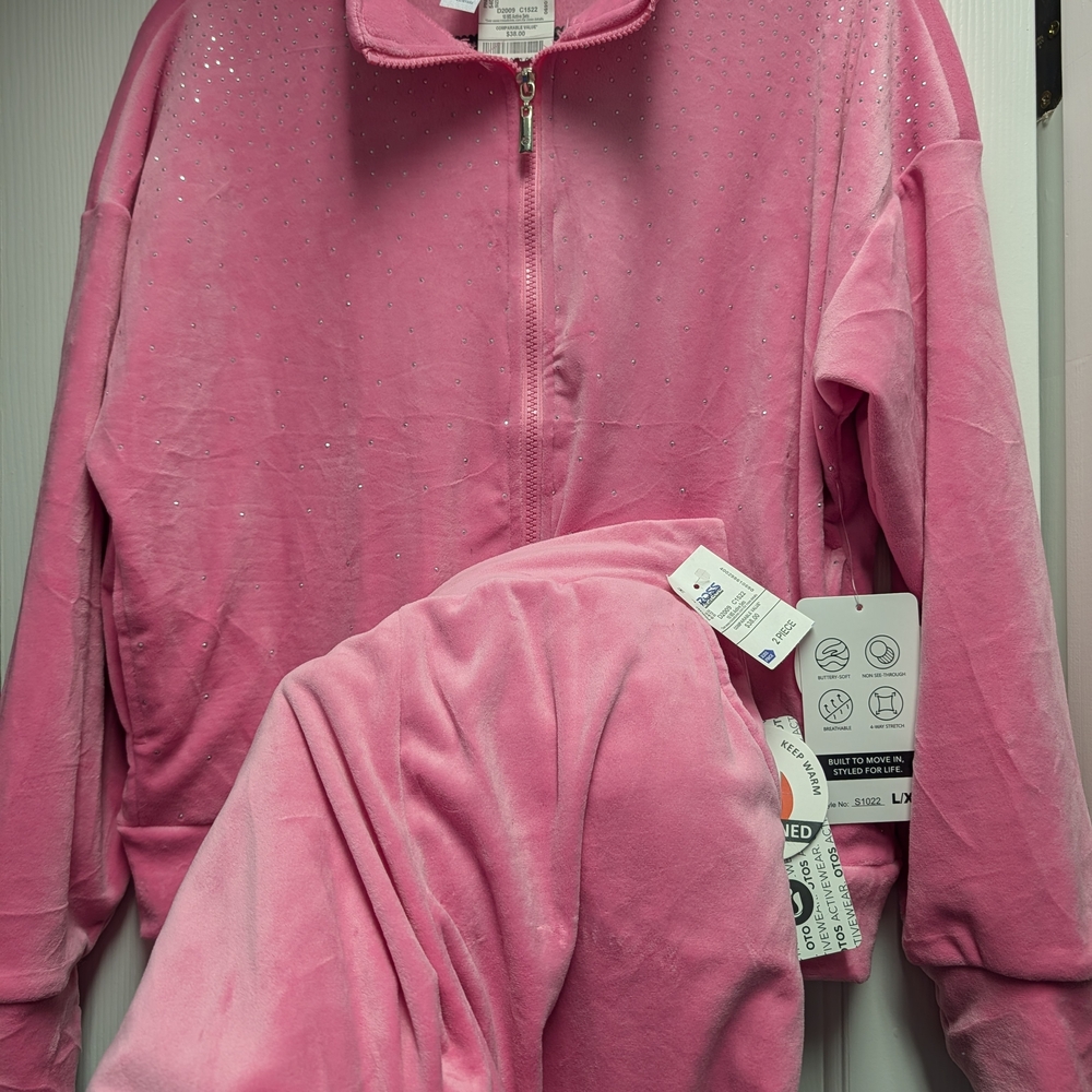 ✨NWT✨Pink Velour Zip-Up Jacket and Pants Set